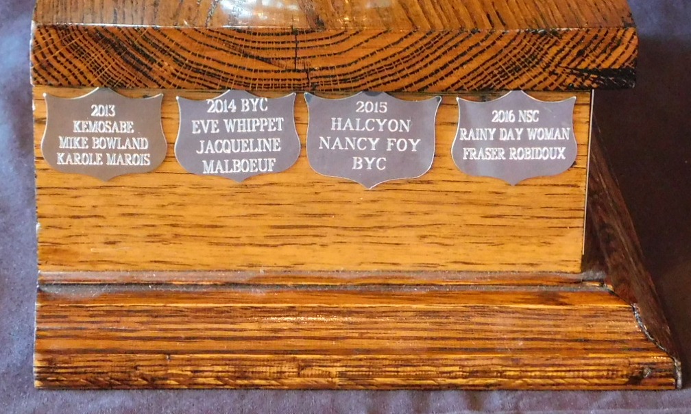 authentic_yachts_trophy3.jpg